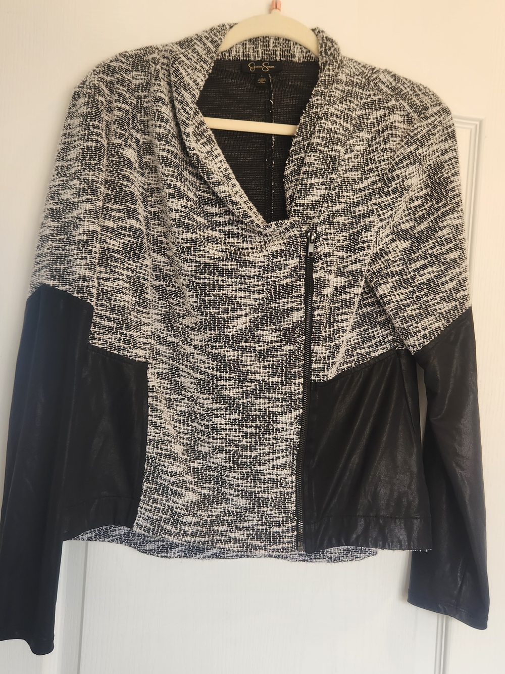 **Jessica Simpson Black & White Jacket L Euc**
